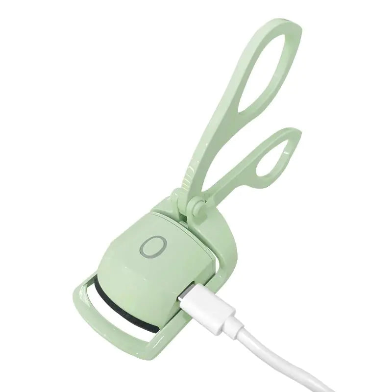 LASH Perfection: Heated Eyelash Curler